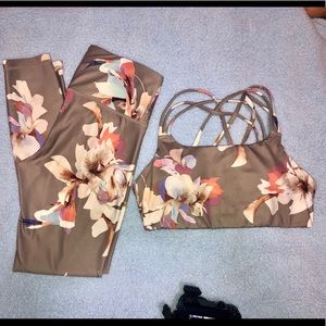 Athleta Paradise  7/8 Legging and Bra set Small